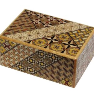 Hakone Yosegi Zaiku puzzle box